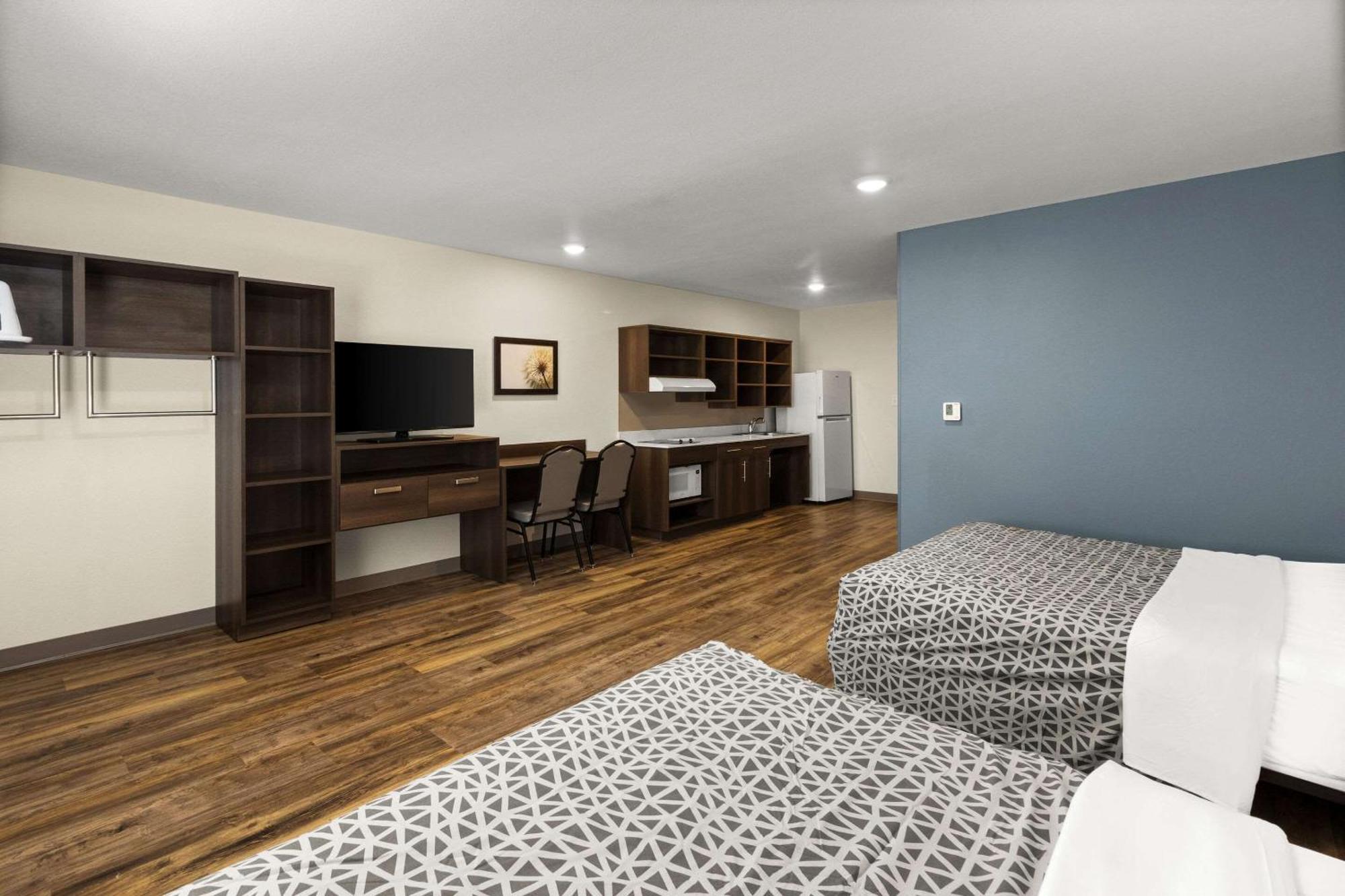 Woodspring Bowling I-65 Hotel Bowling Green