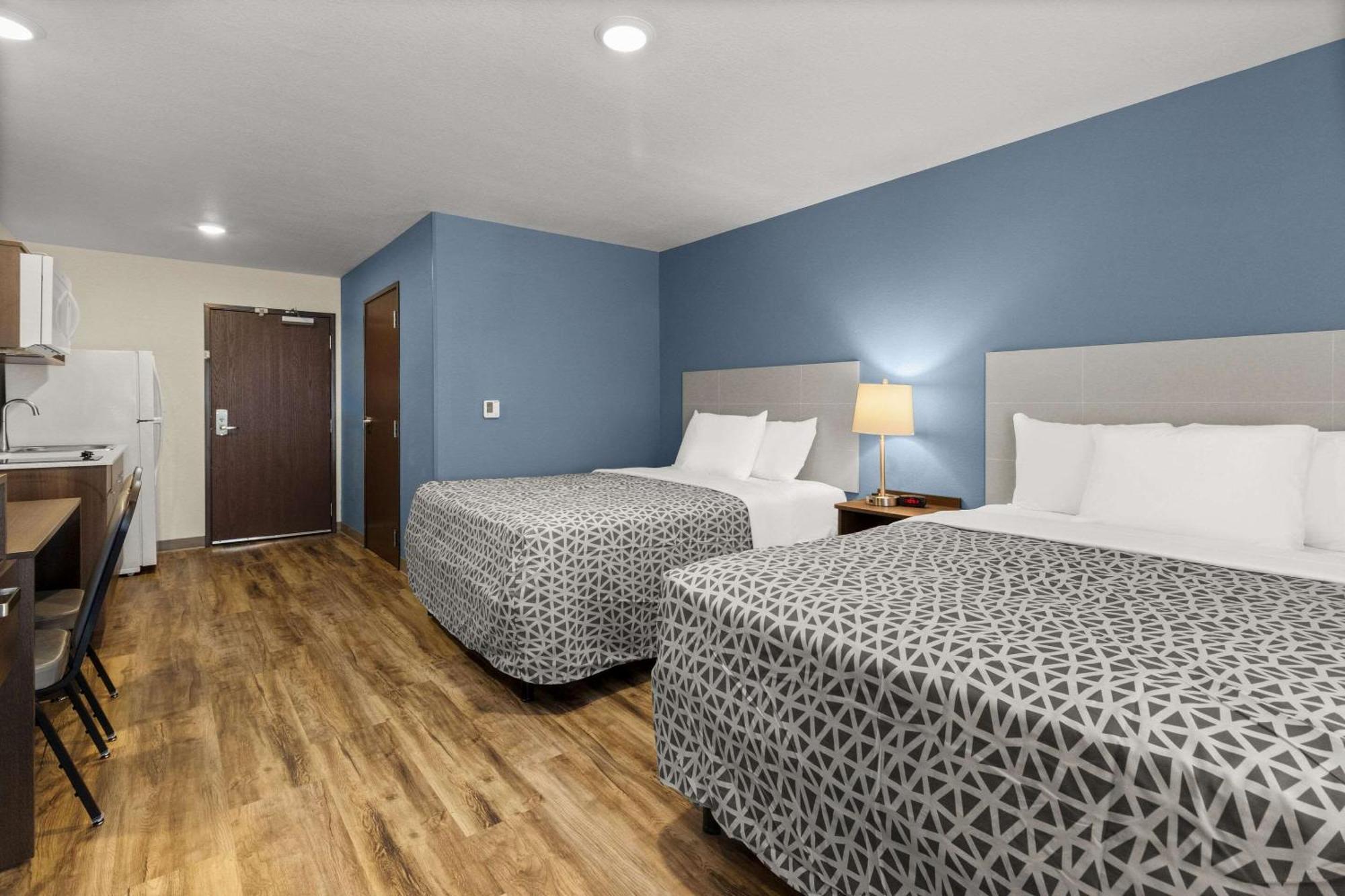 Woodspring Bowling I-65 Hotel 2*